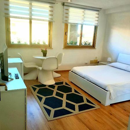 Central City Rooms Ольбія Екстер'єр фото