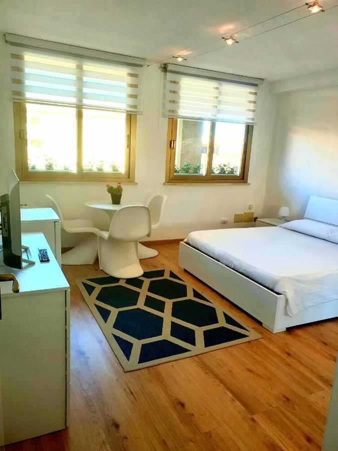 Central City Rooms Ольбія Екстер'єр фото